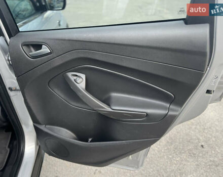 Сірий Форд Ескейп, об'ємом двигуна 1.5 л та пробігом 180 тис. км за 12600 $, фото 19 на Automoto.ua