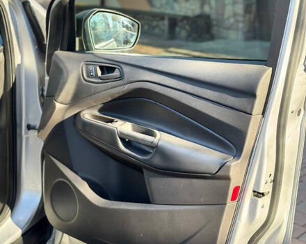 Серый Форд Эскейп, объемом двигателя 2.5 л и пробегом 150 тыс. км за 12900 $, фото 12 на Automoto.ua