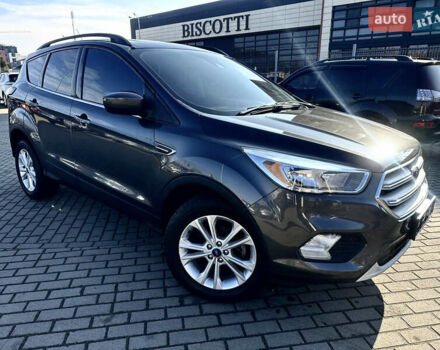 Серый Форд Эскейп, объемом двигателя 1.5 л и пробегом 143 тыс. км за 10999 $, фото 2 на Automoto.ua