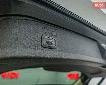 Серый Форд Эскейп, объемом двигателя 1.5 л и пробегом 106 тыс. км за 15261 $, фото 7 на Automoto.ua