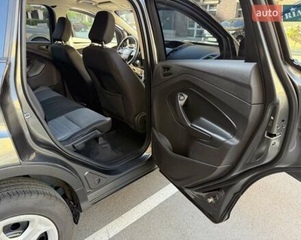 Сірий Форд Ескейп, об'ємом двигуна 2.5 л та пробігом 89 тис. км за 12399 $, фото 16 на Automoto.ua