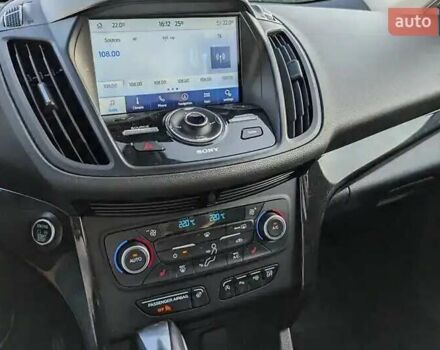 Сірий Форд Ескейп, об'ємом двигуна 2 л та пробігом 154 тис. км за 13500 $, фото 8 на Automoto.ua