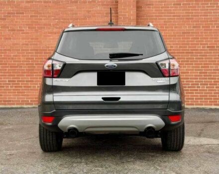 Сірий Форд Ескейп, об'ємом двигуна 2 л та пробігом 89 тис. км за 10000 $, фото 5 на Automoto.ua