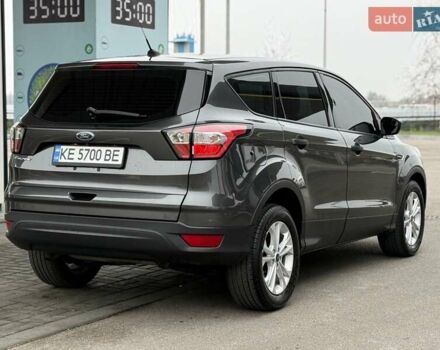 Серый Форд Эскейп, объемом двигателя 2.5 л и пробегом 148 тыс. км за 13500 $, фото 7 на Automoto.ua