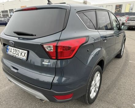 Сірий Форд Ескейп, об'ємом двигуна 1.5 л та пробігом 89 тис. км за 13850 $, фото 3 на Automoto.ua