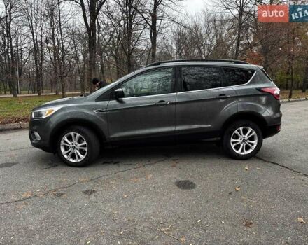 Серый Форд Эскейп, объемом двигателя 1.5 л и пробегом 104 тыс. км за 12530 $, фото 1 на Automoto.ua