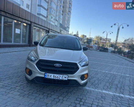Серый Форд Эскейп, объемом двигателя 2.5 л и пробегом 99 тыс. км за 13500 $, фото 1 на Automoto.ua