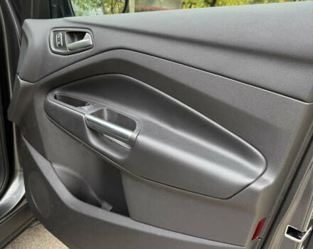 Серый Форд Эскейп, объемом двигателя 1.5 л и пробегом 159 тыс. км за 12500 $, фото 19 на Automoto.ua