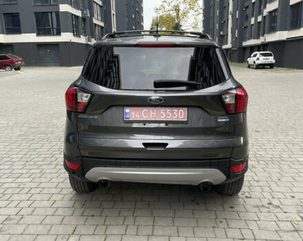 Сірий Форд Ескейп, об'ємом двигуна 1.5 л та пробігом 107 тис. км за 12500 $, фото 3 на Automoto.ua