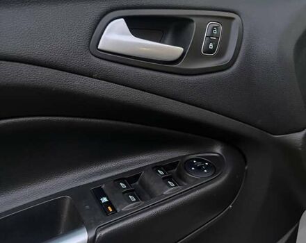 Серый Форд Эскейп, объемом двигателя 1.5 л и пробегом 190 тыс. км за 10700 $, фото 22 на Automoto.ua