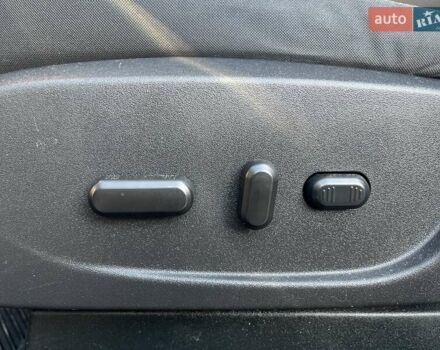 Серый Форд Эскейп, объемом двигателя 2 л и пробегом 231 тыс. км за 12100 $, фото 18 на Automoto.ua