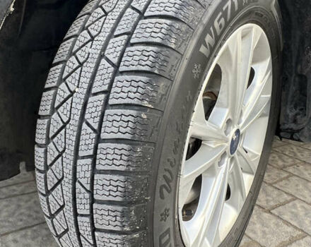 Сірий Форд Ескейп, об'ємом двигуна 1.5 л та пробігом 150 тис. км за 13900 $, фото 3 на Automoto.ua