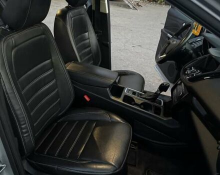 Серый Форд Эскейп, объемом двигателя 2 л и пробегом 81 тыс. км за 17300 $, фото 10 на Automoto.ua