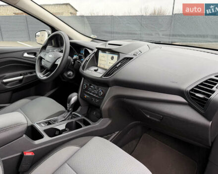 Серый Форд Эскейп, объемом двигателя 1.5 л и пробегом 177 тыс. км за 9900 $, фото 14 на Automoto.ua