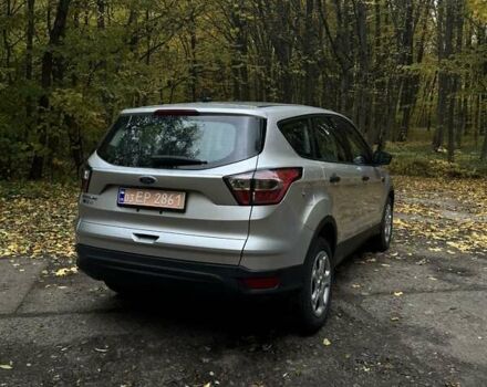 Форд Эскейп 2018 в Остоге на Automoto.ua Серый Форд Эскейп, объемом двигателя 2.5 л и пробегом 177 тыс. км за 11600 $, фото 1 на Automoto.ua