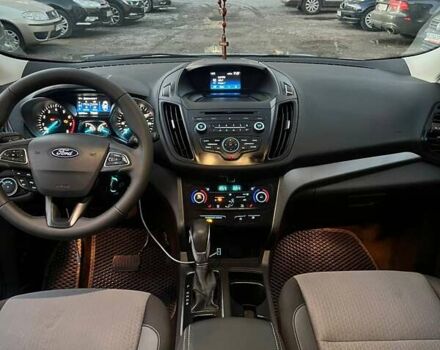 Серый Форд Эскейп, объемом двигателя 1.5 л и пробегом 190 тыс. км за 10700 $, фото 7 на Automoto.ua