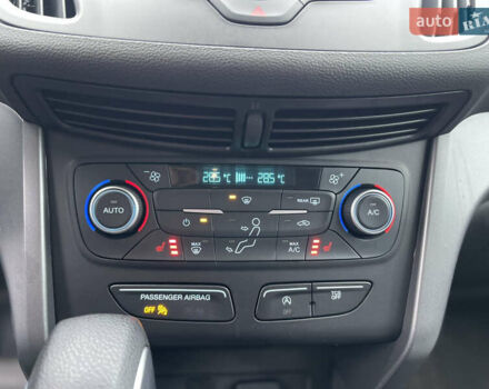 Сірий Форд Ескейп, об'ємом двигуна 1.5 л та пробігом 82 тис. км за 11999 $, фото 29 на Automoto.ua