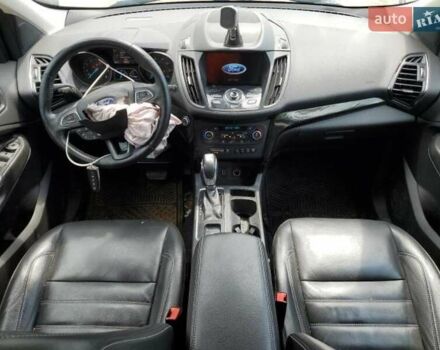 Серый Форд Эскейп, объемом двигателя 2 л и пробегом 130 тыс. км за 9600 $, фото 6 на Automoto.ua
