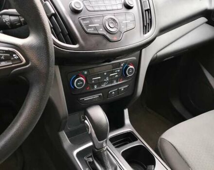 Серый Форд Эскейп, объемом двигателя 1.5 л и пробегом 174 тыс. км за 13500 $, фото 8 на Automoto.ua