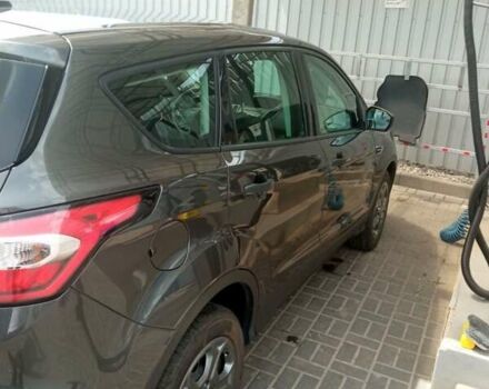 Серый Форд Эскейп, объемом двигателя 2.5 л и пробегом 229 тыс. км за 13300 $, фото 1 на Automoto.ua