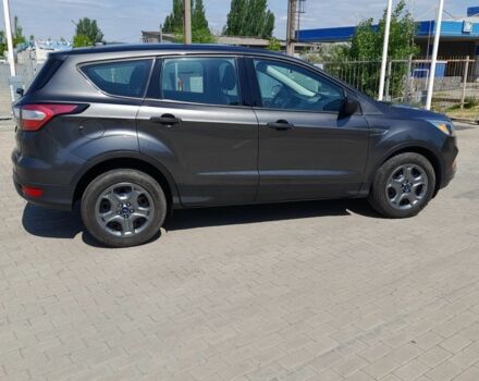 Серый Форд Эскейп, объемом двигателя 0 л и пробегом 220 тыс. км за 12500 $, фото 1 на Automoto.ua