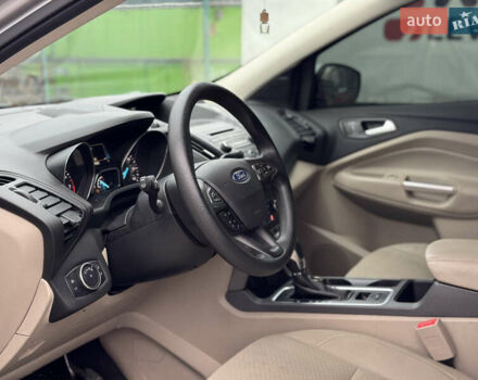 Сірий Форд Ескейп, об'ємом двигуна 1.5 л та пробігом 130 тис. км за 11499 $, фото 18 на Automoto.ua