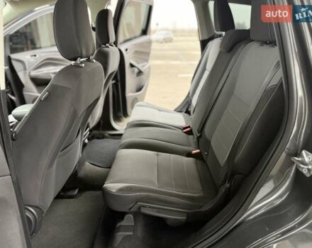 Серый Форд Эскейп, объемом двигателя 2.5 л и пробегом 148 тыс. км за 13500 $, фото 19 на Automoto.ua