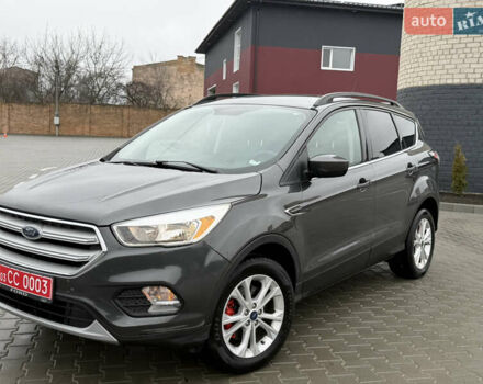 Серый Форд Эскейп, объемом двигателя 1.5 л и пробегом 177 тыс. км за 9900 $, фото 2 на Automoto.ua