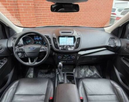 Сірий Форд Ескейп, об'ємом двигуна 2 л та пробігом 89 тис. км за 10000 $, фото 8 на Automoto.ua