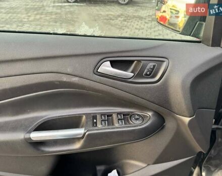 Серый Форд Эскейп, объемом двигателя 1.5 л и пробегом 266 тыс. км за 9500 $, фото 10 на Automoto.ua