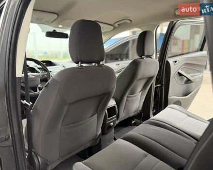 Серый Форд Эскейп, объемом двигателя 2.5 л и пробегом 148 тыс. км за 13500 $, фото 24 на Automoto.ua