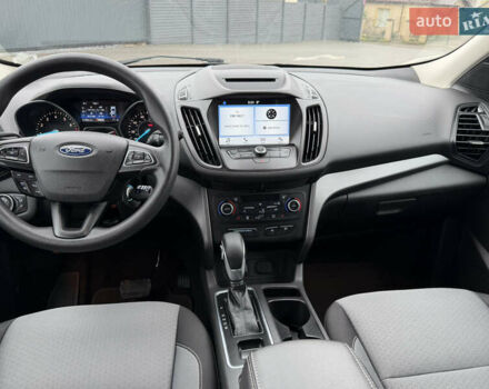 Серый Форд Эскейп, объемом двигателя 1.5 л и пробегом 177 тыс. км за 9900 $, фото 21 на Automoto.ua