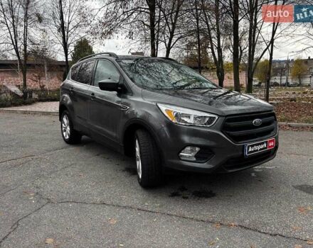 Серый Форд Эскейп, объемом двигателя 1.5 л и пробегом 104 тыс. км за 12530 $, фото 6 на Automoto.ua