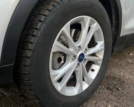 Серый Форд Эскейп, объемом двигателя 1.5 л и пробегом 190 тыс. км за 10700 $, фото 15 на Automoto.ua