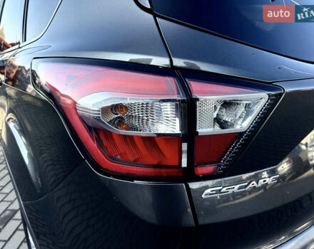 Серый Форд Эскейп, объемом двигателя 1.5 л и пробегом 143 тыс. км за 10999 $, фото 10 на Automoto.ua
