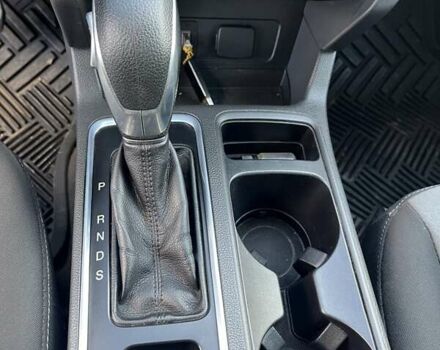 Серый Форд Эскейп, объемом двигателя 2 л и пробегом 231 тыс. км за 12100 $, фото 10 на Automoto.ua