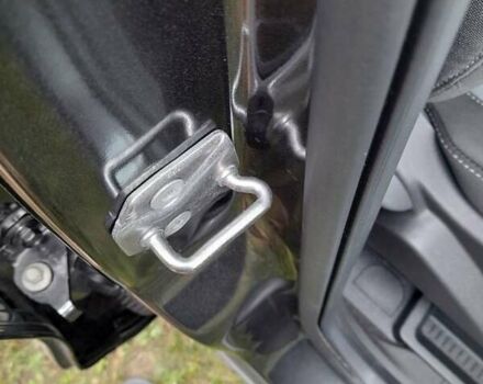 Серый Форд Эскейп, объемом двигателя 2.5 л и пробегом 229 тыс. км за 13300 $, фото 13 на Automoto.ua