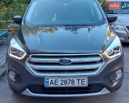 Форд Эскейп 2018 в Львове на Automoto.ua Серый Форд Эскейп, объемом двигателя 1.5 л и пробегом 179 тыс. км за 11400 $, фото 1 на Automoto.ua