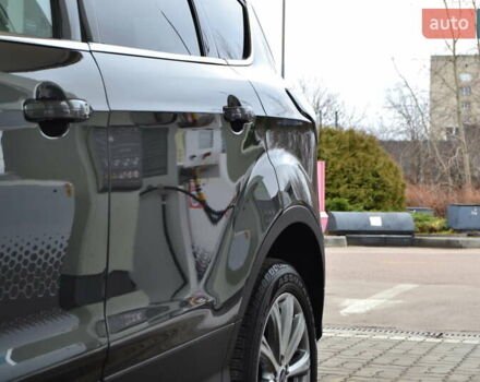 Сірий Форд Ескейп, об'ємом двигуна 2 л та пробігом 130 тис. км за 14799 $, фото 25 на Automoto.ua