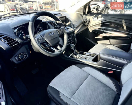 Серый Форд Эскейп, объемом двигателя 1.5 л и пробегом 143 тыс. км за 10999 $, фото 12 на Automoto.ua