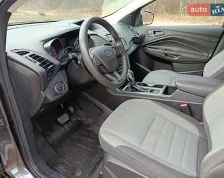 Серый Форд Эскейп, объемом двигателя 2.5 л и пробегом 127 тыс. км за 13499 $, фото 35 на Automoto.ua