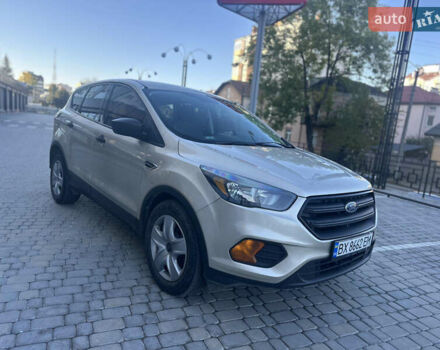 Серый Форд Эскейп, объемом двигателя 2.5 л и пробегом 99 тыс. км за 13500 $, фото 3 на Automoto.ua