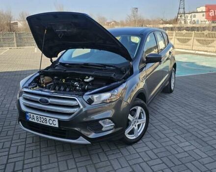 Форд Эскейп 2018 в Запорожье на Automoto.ua Серый Форд Эскейп, объемом двигателя 2.5 л и пробегом 82 тыс. км за 13100 $, фото 45 на Automoto.ua