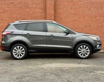 Сірий Форд Ескейп, об'ємом двигуна 2 л та пробігом 89 тис. км за 10000 $, фото 3 на Automoto.ua