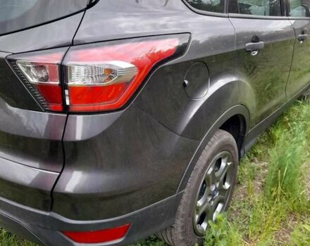 Серый Форд Эскейп, объемом двигателя 2.5 л и пробегом 229 тыс. км за 13300 $, фото 15 на Automoto.ua