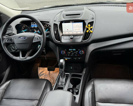 Серый Форд Эскейп, объемом двигателя 1.5 л и пробегом 166 тыс. км за 12477 $, фото 2 на Automoto.ua