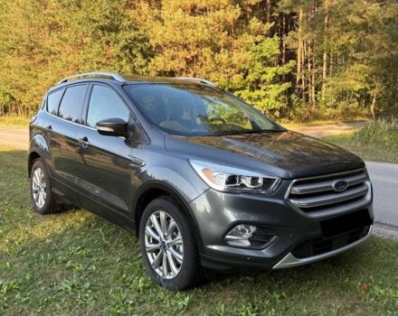 Серый Форд Эскейп, объемом двигателя 2 л и пробегом 99 тыс. км за 8000 $, фото 1 на Automoto.ua