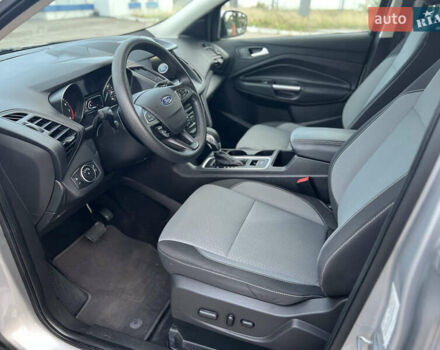 Сірий Форд Ескейп, об'ємом двигуна 1.5 л та пробігом 180 тис. км за 12600 $, фото 10 на Automoto.ua