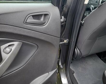 Серый Форд Эскейп, объемом двигателя 2.5 л и пробегом 229 тыс. км за 13300 $, фото 17 на Automoto.ua