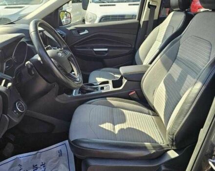 Серый Форд Эскейп, объемом двигателя 2 л и пробегом 85 тыс. км за 10184 $, фото 4 на Automoto.ua